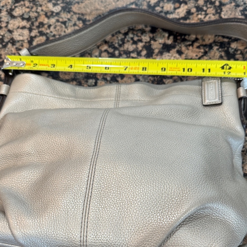 Coach F15064 Elegant Platinum Leather Shoulder Bag - Picture 10 of 10